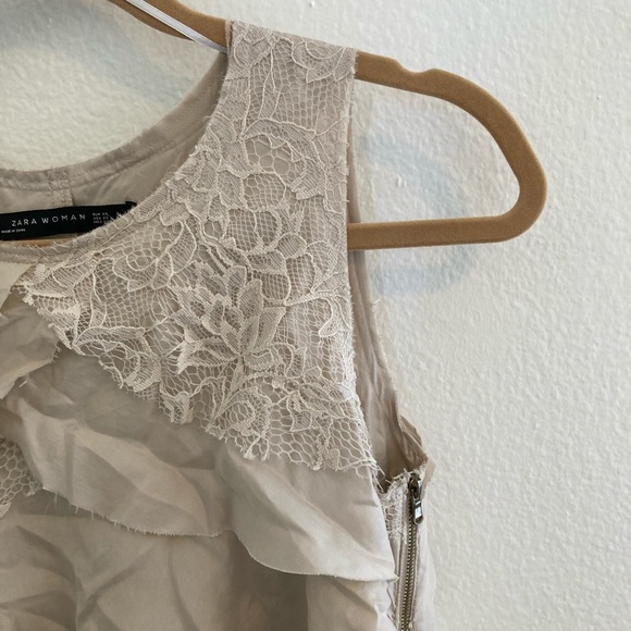 Zara lace dress - Picture 3 of 4